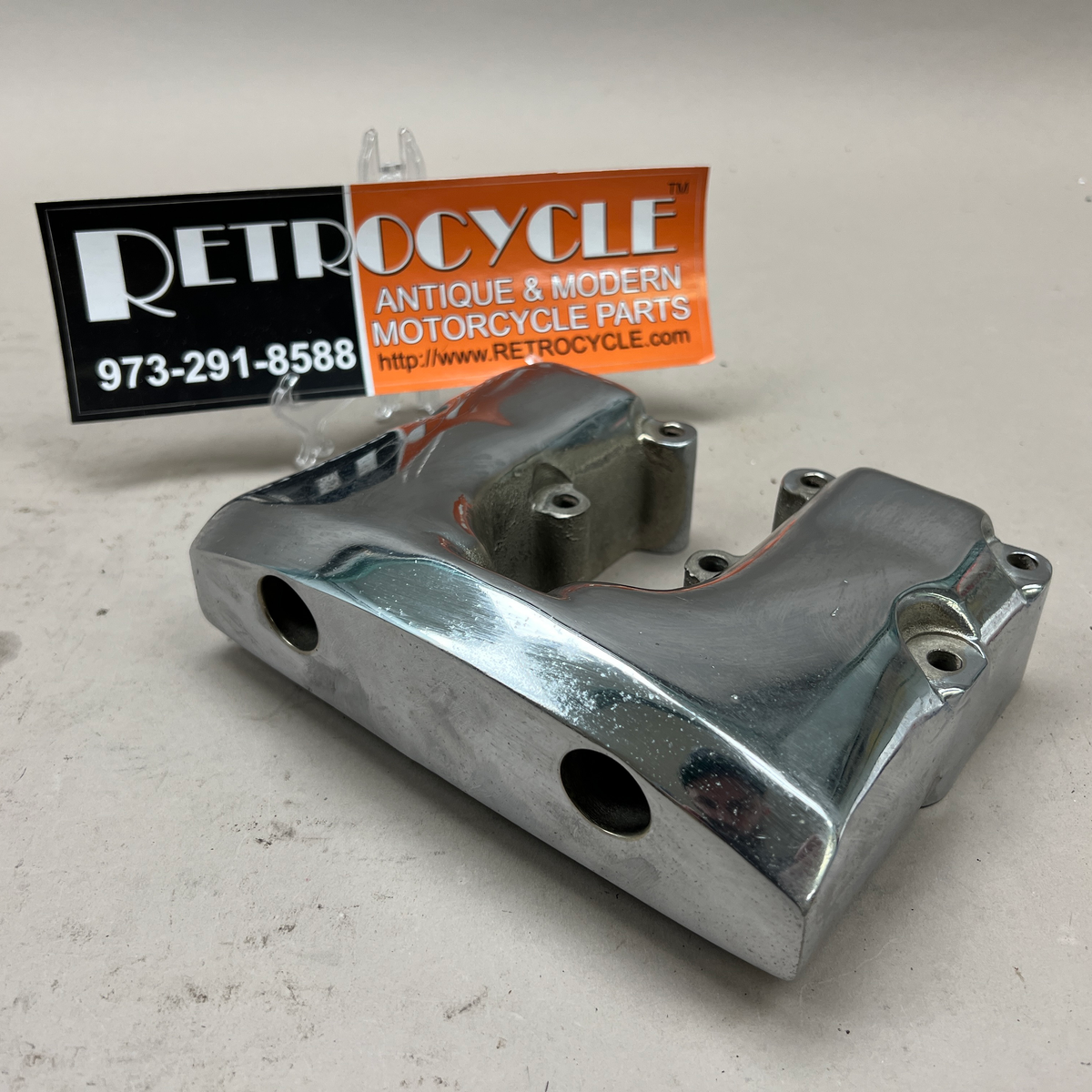 thumbnail image 2 of SHOVELHEAD 1968-Up Cast Dash Cover Reproduction #71241-68B - 100% Brand New 2 of 3