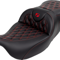 SADDLEMEN Roadsofa™ Seat - with Backrest - Red Stitch - FL '08-'23 808-07B-182B4
