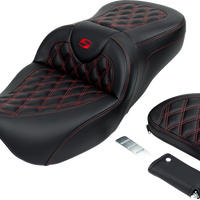 SADDLEMEN Roadsofa™ Seat - with Backrest - Red Stitch - FL '08-'23 808-07B-182B4