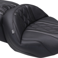 MUSTANG Deluxe One-Piece, 2-Up Seat - Diamond - Black Stitch - FLT/FLH '23-'25 89411
