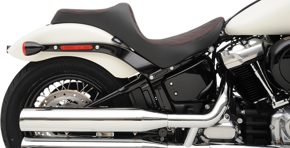 0802-1147 - DRAG SPECIALTIES Predator III Seat - Double Diamond