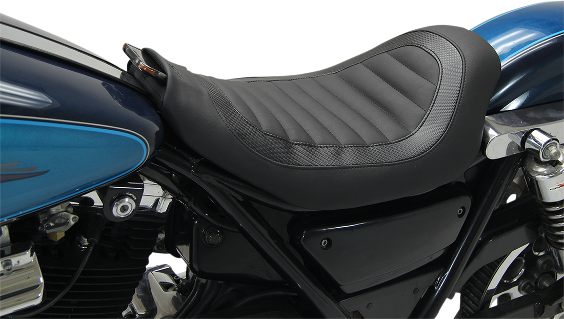 MUSTANG Perewitz Solo Seat - Hinge Mount - FXR 76990