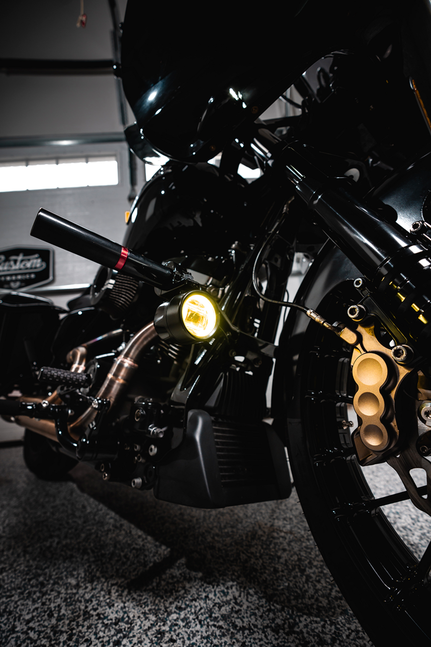 2001-2582 - CUSTOM DYNAMICS Fog Light - Black - Yellow Lens PB-FOG-BCM-YB