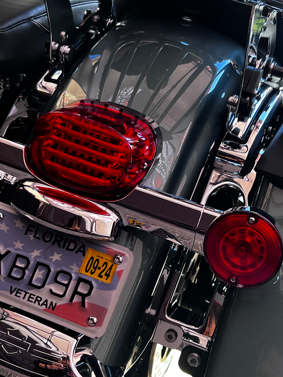 2010-1368 - CUSTOM DYNAMICS Taillight - without License Plate Illumination Window - Red PB-TL-SB-R