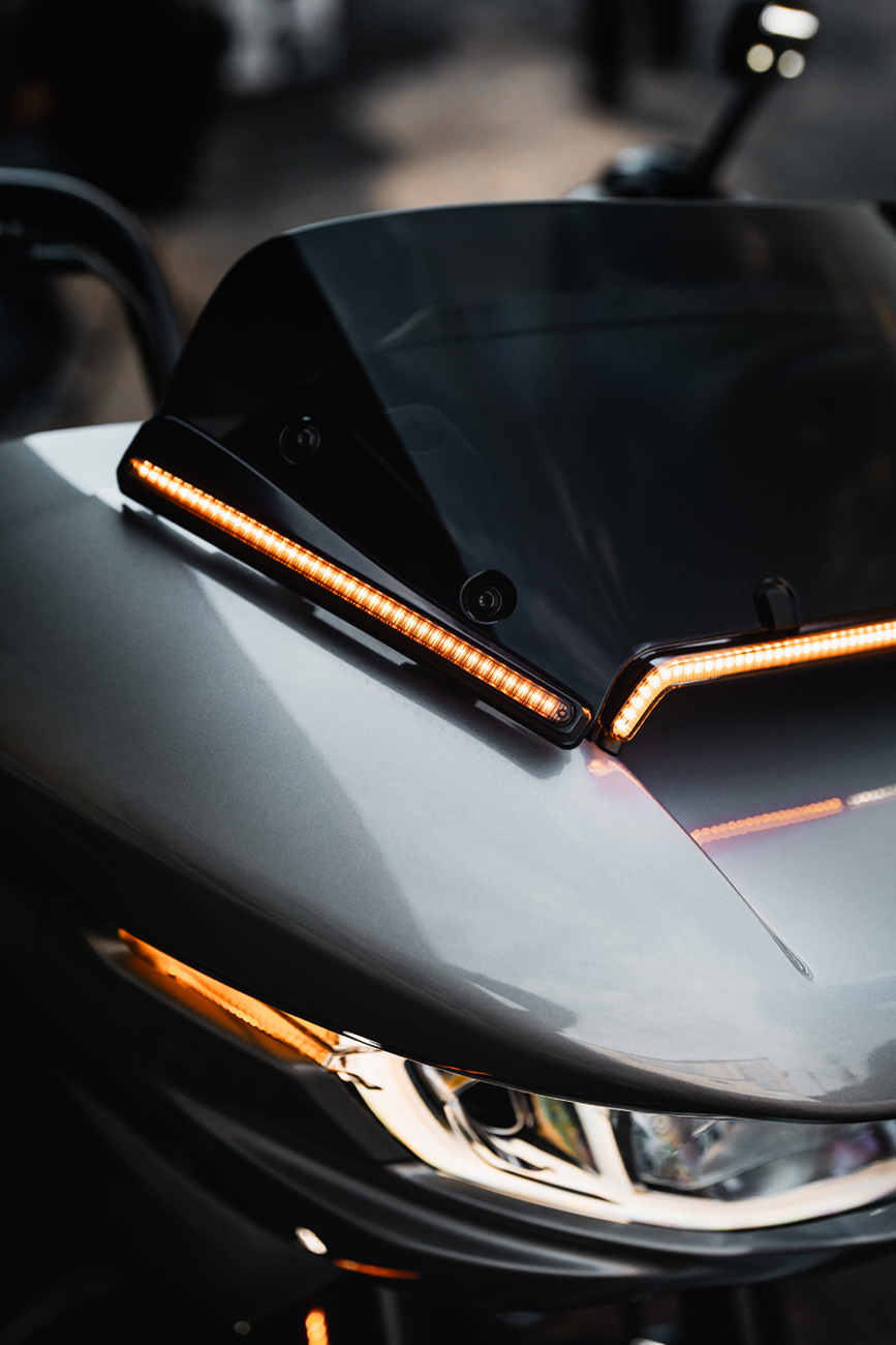 2040-2647 - CUSTOM DYNAMICS LED Fork Light - Amber - Black CD-FORK-BCM-AB