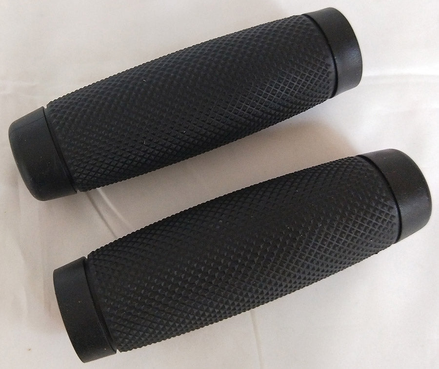 28-0008 - Black Grip Set by Wyatt Gatling