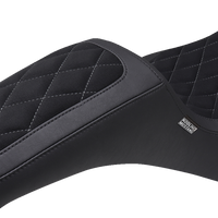MUSTANG Signature Series Fastback™ - Vinyl/Alcantara® - Diamond Stitch w/ Gun Metal Thread - FX '18-'24 76321GM