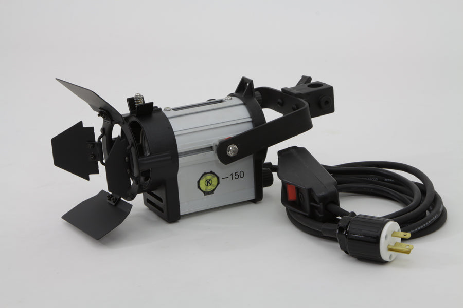 33-7000 - DTW 150 Tungsten Light by Wyatt Gatling