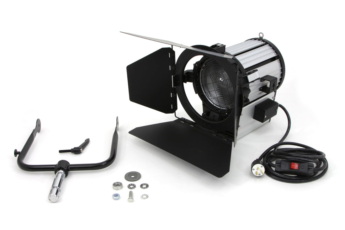 33-7004 - DTW 2000 Tungsten Light by Wyatt Gatling