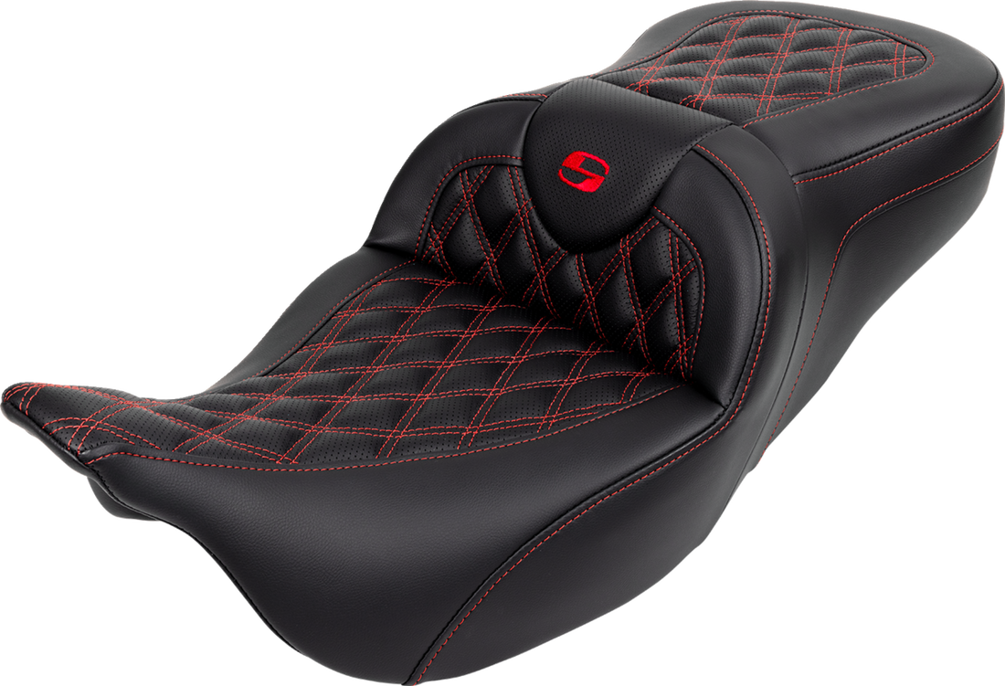 SADDLEMEN Roadsofa™ Seat - with Backrest - Red Stitch - FL '08-'23 808-07B-182B4