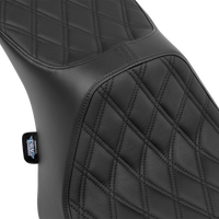 DRAG SPECIALTIES SEATS Predator III 2-Up Seat - Vinyl - Double Diamond - Black Stitching - FLT/FLH '23-'24 4690B