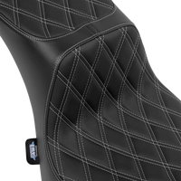 DRAG SPECIALTIES SEATS Performance Predator 2-Up Seat - Vinyl - Double Diamond - Silver Thread - FL '00-'17 4689C