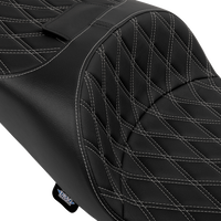 DRAG SPECIALTIES SEATS Extended Reach Freedom Seat - Vinyl - Double Diamond - Silver Stitch - FLT/FLH '09-'25 4696C