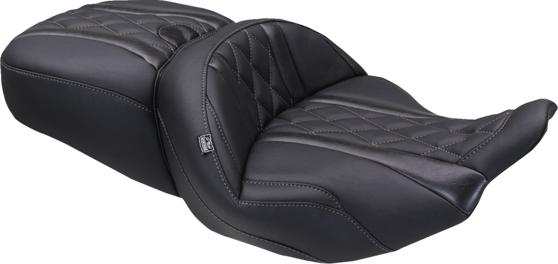 MUSTANG Deluxe One-Piece, 2-Up Seat - Diamond - Gunmetal Stitch - FLT/FLH '23-'25 89411GM