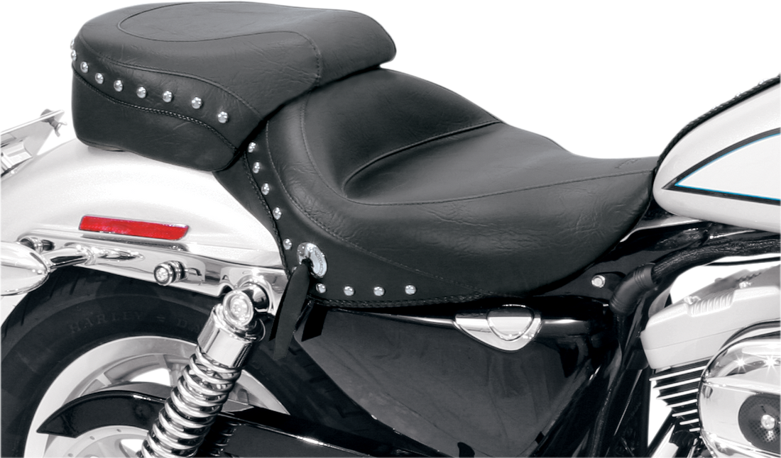 0804-0303 - MUSTANG Wide Studded Solo Seat - XL '04+ 76153