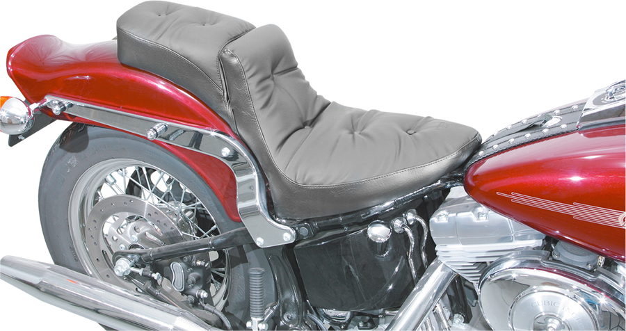 DS-900216 - MUSTANG Regal Duke Seat - Softail '00-'05 75049