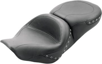 DS-905555 - MUSTANG Wide Studded Touring Seat - FLHR 75577