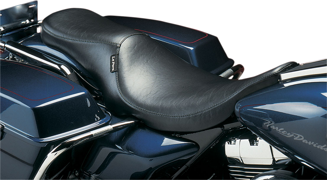 1910-2160 - LE PERA Silhouette 2-Up Seat - Smooth - Black - FLHR '02-'07 LH-847RK