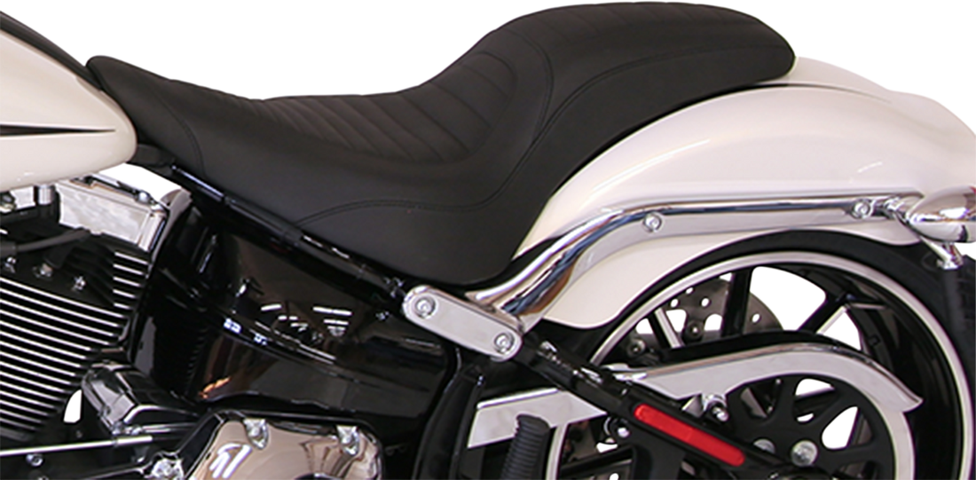 0802-0842 - MUSTANG Seat - Tripper* Fastback - Front Tuck-n-Roll - Black - FXSB 76781